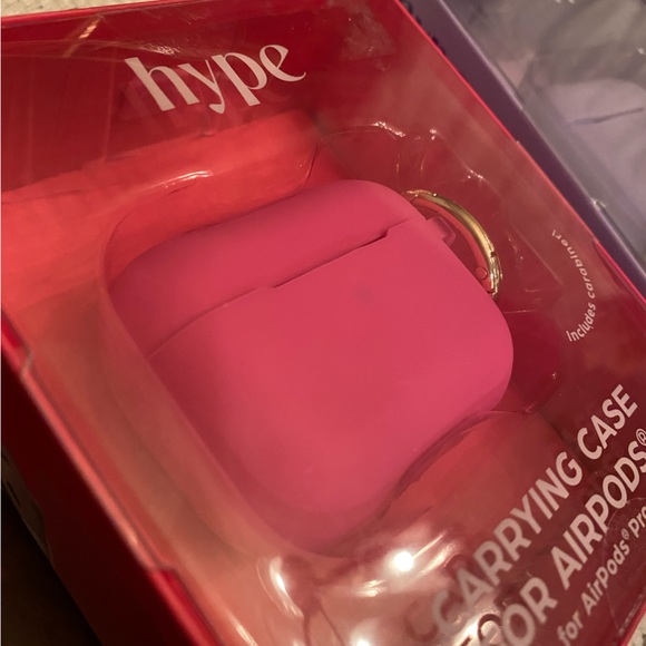 NWT! Carrying case for Airpods Pro - Picture 3 of 7